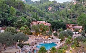 LJs Ratxo Eco Luxury Retreat